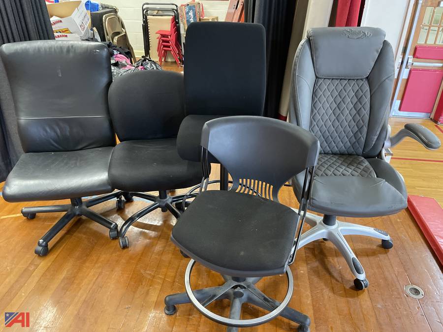 Auctions International Center Moriches UFSDNY 31342